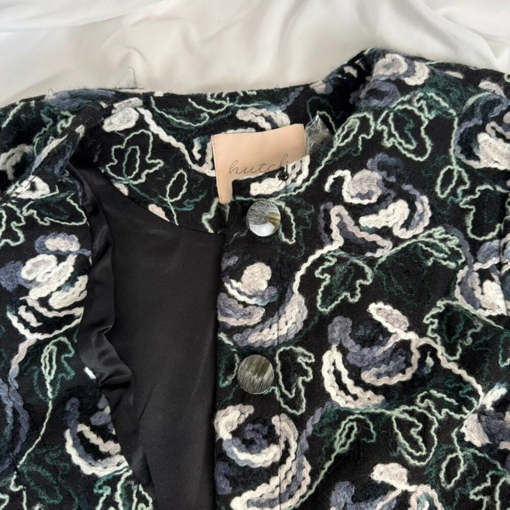 New $228 Anthropologie Floral Tapestry Embroidered Coat Hutch $260 Small Blue - Picture 12 of 15
